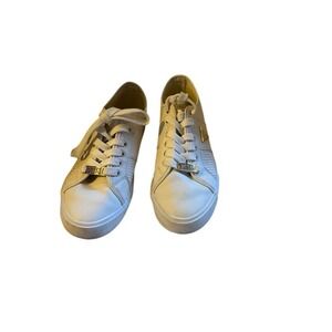GUESS‎ Retro White Leather Low Top Sneakers Women's Size 8M Gold Logo Accent